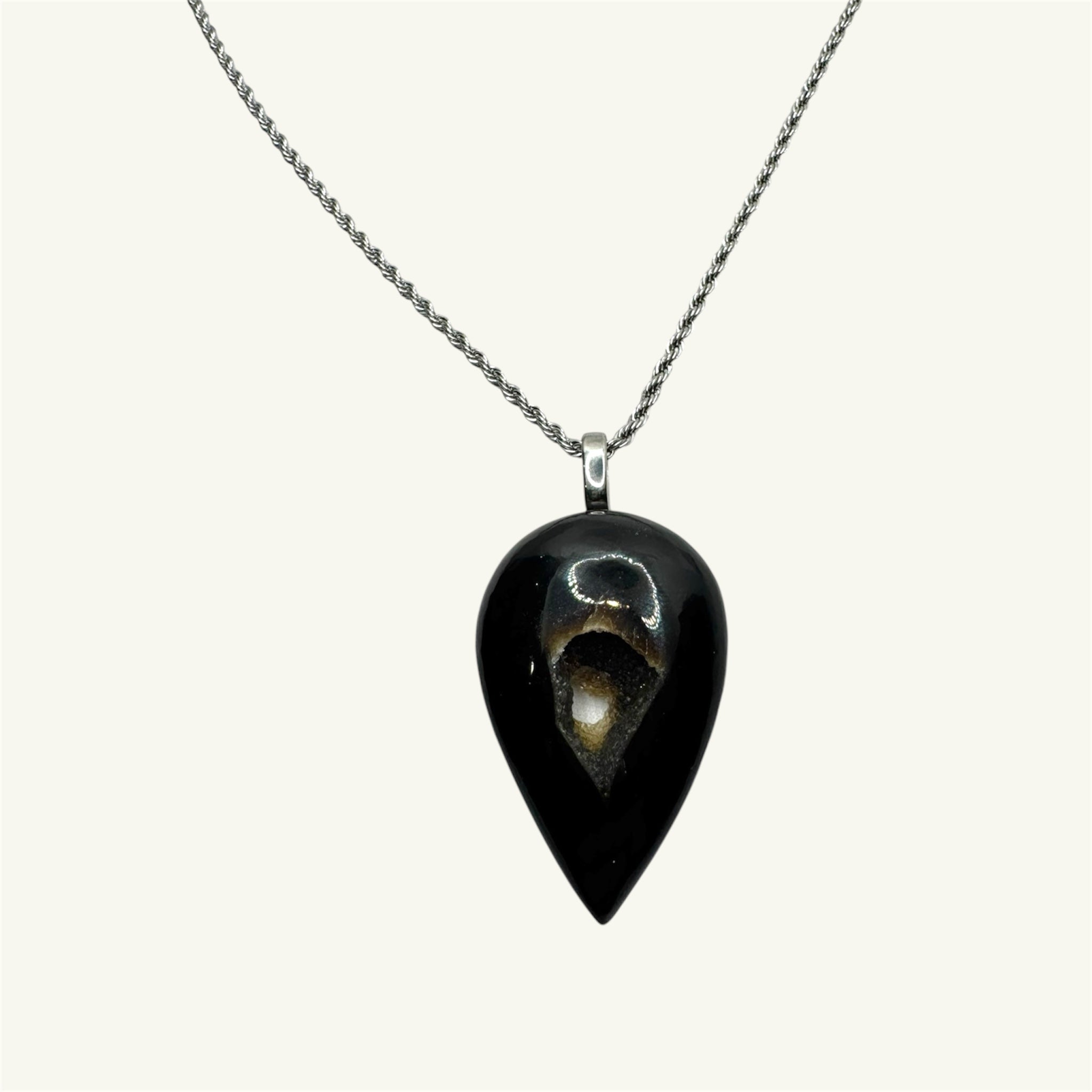 Collana drusa onice nera 41x27 mm Sharifa Crystals